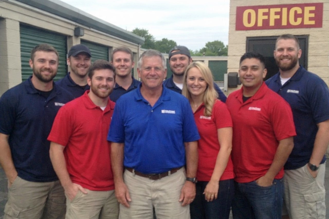 Water damage restoration professionals in Saint Petersburg, FL